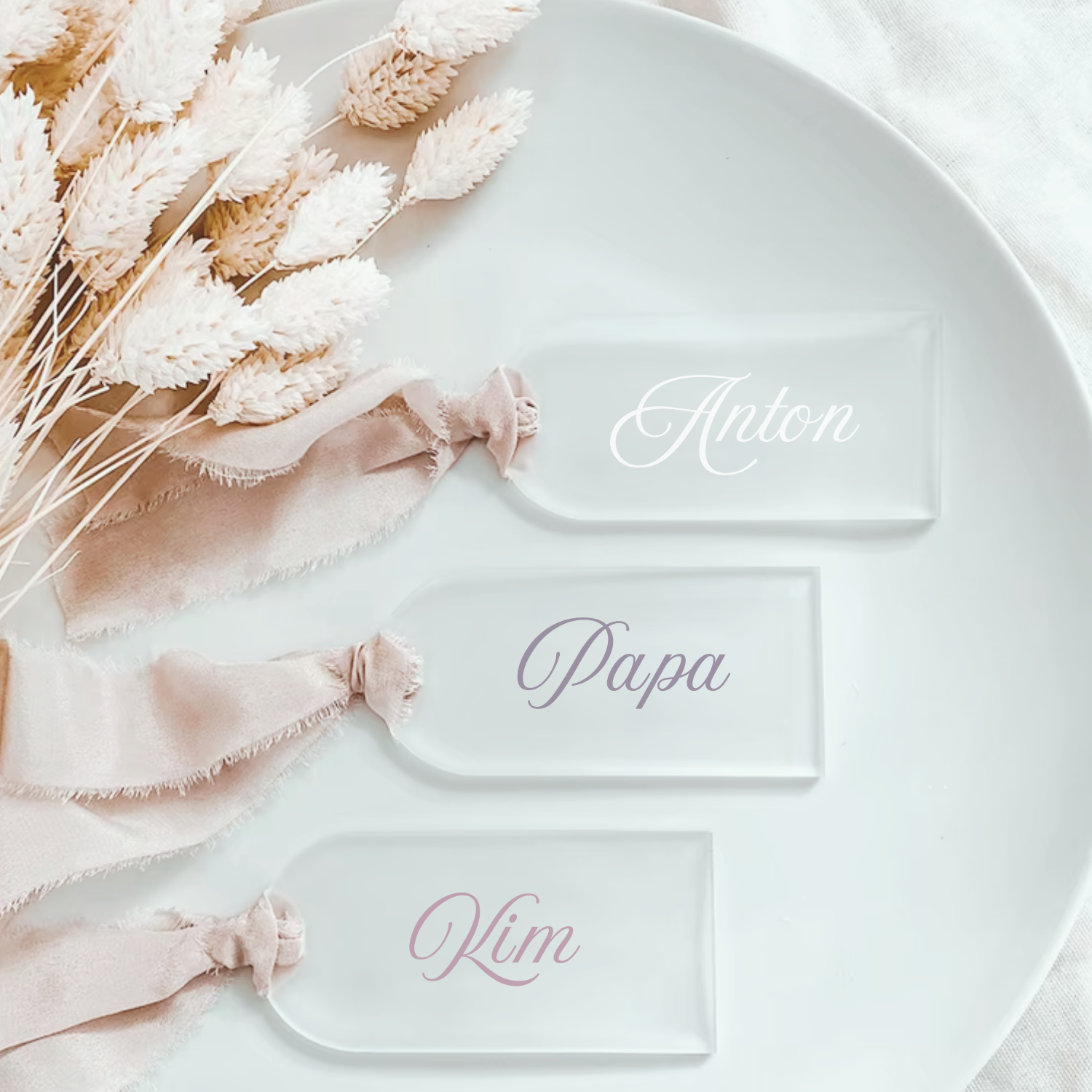 Personalisierte Namenssticker
Acryl Namensanhänger Hochzeit
Individuelle Tischdekoration Hochzeit
Personalisierte Platzkarten
Hochzeitsdekoration personalisiert
