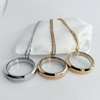 Floating Memories Medaillon, Floating Charms, Floating Medaillon, Hochzeitsmedaillon, Floating Memorys, Medaillon Charms, Hochzeit Charmes, besonderes Geschenk, Erinnerung, persönliches Schmuckstück, schwebende Kette, schwebendes Medaillon, Hochzeit, Hochzeits-Villa, Hochzeitsgeschenk, Hochzeitsschmuck, Wedding Charms, Geschenk, Geburtstagsgeschenk, Hochzeitstag, Muttertag, Geschenk für sie
