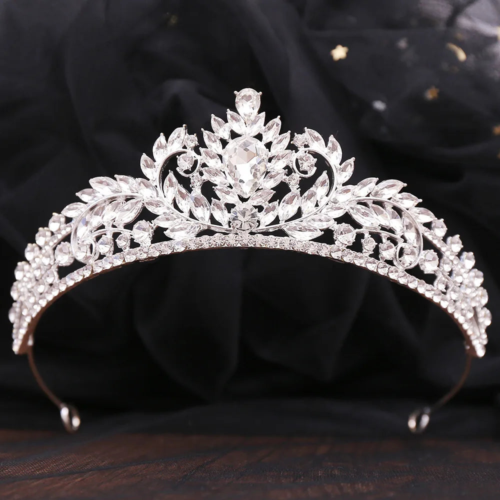 Enja Braut Diadem Rot | Braut Haar Schmuck | Braut Accessoires