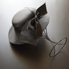 Brauthut, Brautkleid Accessoires, Hochzeits-Villa, Brautaccessoire, Hochzeitsaccessoire, Braut, Hochzeit, das gewisse etwas,  Vintage, Vintage Hochzeit, elegante Braut, alternative zum Schleier, Hut mit schleife, weißer Hut, schwarzer Hut, schwarze Brautaccessoires