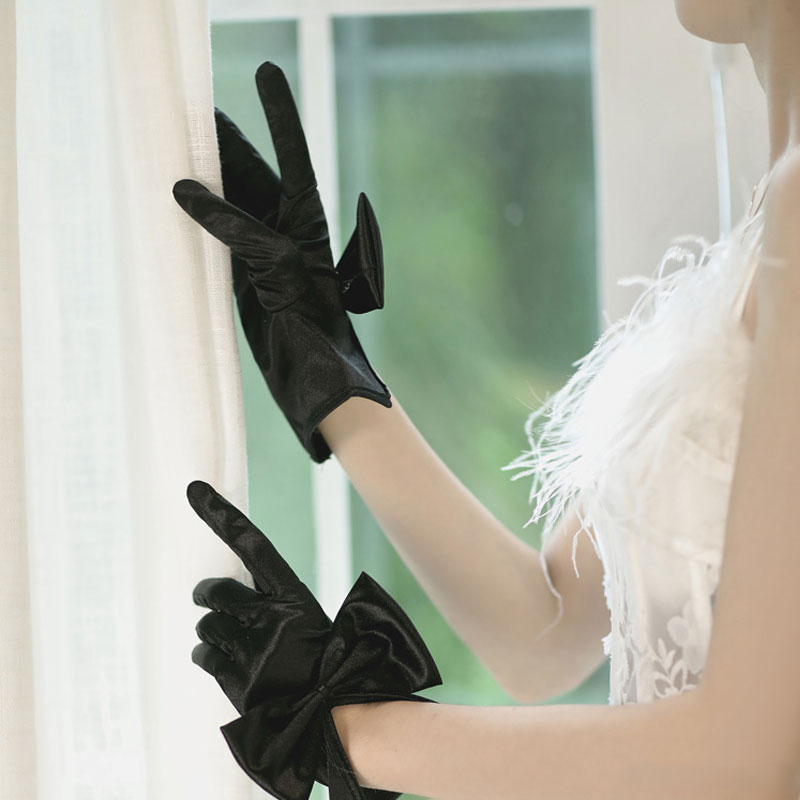 hochzeit handschuhe schwarz Sophia Brauthandschuhe Schwarz | Vintage Satin Handschuhe