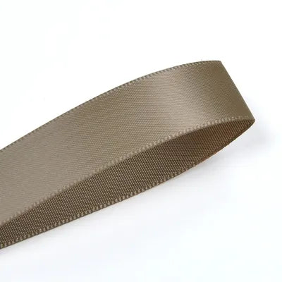 Satin, Band, Satinband, Schleife, Geschenkverpackung, Seidenband, Geschenkband, Hochzeitsschleife, Verpackung, dünnes Band,  Schleifenband, Dekoband, Einladung Hochzeit, Hochzeitseinladung, Hochzeit Papeterie,
