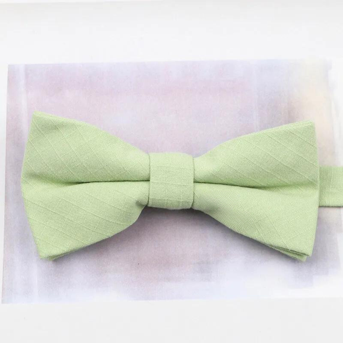 Hochzeits outfit, Bräutigam outfit, Partnerlook Hochzeit, Hochzeit, Hochzeits-Villa, Bräutigam Accessoires, Accessoires für Ihn, Fliegen, Farbenfrohe Hochzeit, Outfit für ihn, Hochzeitsgast Outfit für ihn, Fliegen aus Baumwolle, Accessoires die zusammenpassen, passende Accessoires für ihn, Bunte Hochzeit, Krawattenfliegen, Vater Sohn Outfit, Vater und Sohn Partnerlook