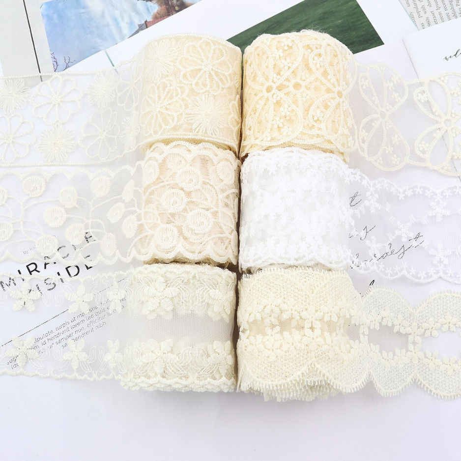 Spitzenbänder, Dekoband, Band mit Spitze, Schleifen, Hochzeitsschleife, Bänder für Einladungskarten, Dekoschleife, Stuhlschleife, Vintage Hochzeit, Geschenkband, Geschenkverpackung, Hochzeitsband, Hochzeits-Villa, Dekoration, Save the Date, Hochzeitseinladung, Romantische Bänder Schleifen, Hochzeitsspitze