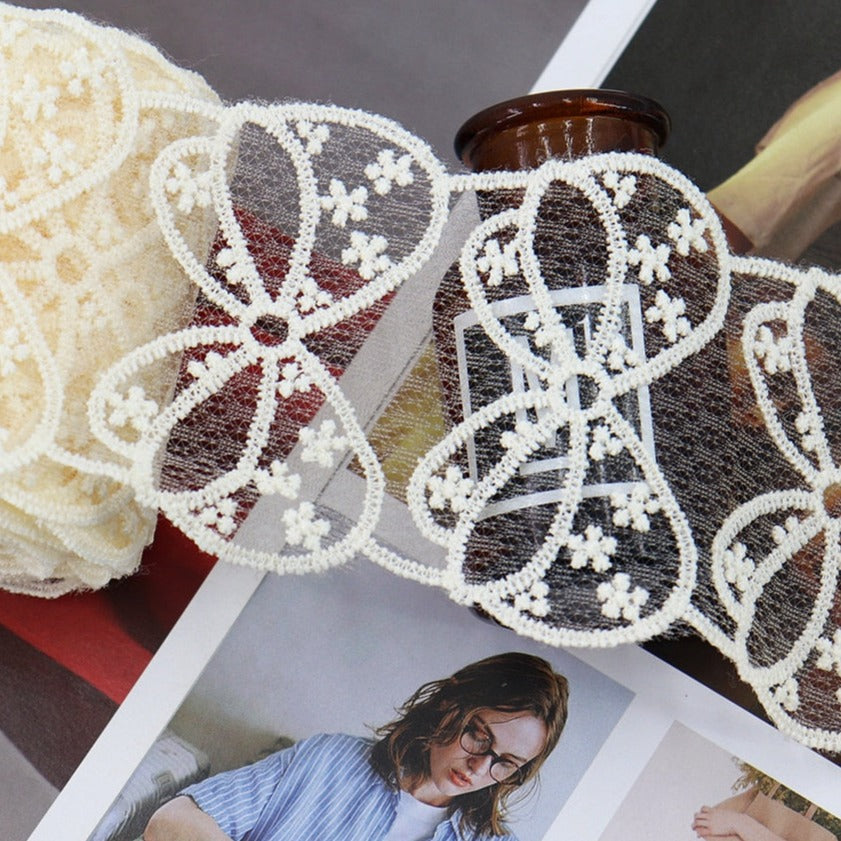 Spitzenbänder, Dekoband, Band mit Spitze, Schleifen, Hochzeitsschleife, Bänder für Einladungskarten, Dekoschleife, Stuhlschleife, Vintage Hochzeit, Geschenkband, Geschenkverpackung, Hochzeitsband, Hochzeits-Villa, Dekoration, Save the Date, Hochzeitseinladung, Romantische Bänder Schleifen, Hochzeitsspitze