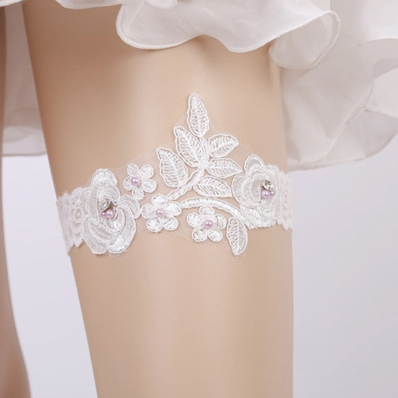 Strumpfband, Brautkleid Accessoires, Hochzeits-Villa, Brautaccessoire, Hochzeitsaccessoire, Braut, Hochzeit, Brautstrumpfband,  romantisches Strumpfband, Hochzeitsbrauch, Hochzeitstradition, Spitzenstrumpfband, elastisch, rosa Perlen