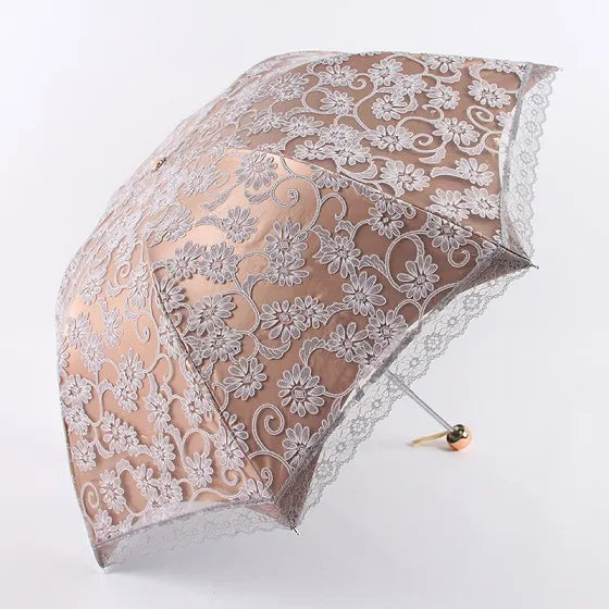 Brautschirm, Hochzeit Regen, Hochzeitschirm, Foto Requisit Hochzeit, Hochzeitsfoto, Hochzeits-Villa, großer Schirm, Regenschirm, Vintage Schirm, Regenschirm mit Spitze, Schirm mit Blumensprite, Vintage Braut, Vintage Hochzeit, Trachtenschirm, Regenschirm zum Dirndl, Außergewöhnlicher Regenschirm, Regenschirm mal anders, Regenschirm mit Blumen