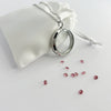 Floating Memories Medaillon, Floating Charms, Floating Medaillon, Hochzeitsmedaillon, Floating Memorys, Diamant Charms, Charmes, besonderes Geschenk, Erinnerung, persönliches Schmuckstück, schwebende Kette, schwebendes Medaillon, Hochzeit, Hochzeits-Villa, Hochzeitsgeschenk, Hochzeitsschmuck, Wedding Charms, Geburtsstein, Monatsstein