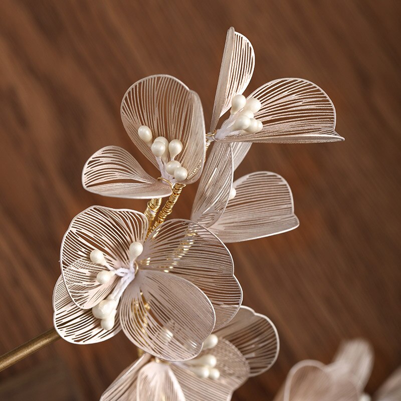 Brautschmuck, Haarschmuck, Hochzeitsfrisur, Haarspange Hochzeit, Perlen, Brauthaarschmuck, Schmuckkamm, Haarranke, Flechtfrisur,  Haarnadeln, romantischer Haarschmuck, eleganter Haarschmuck, Haarrebe, Kopfschmuck, Blumenschmuck, Rosegold, Silber, Gold, Draht, lang, breit, Haarkette, Blütenranke, Hochzeits-Villa, Brautaccessoire, Hochzeits accessoire, Braut, Hochzeit