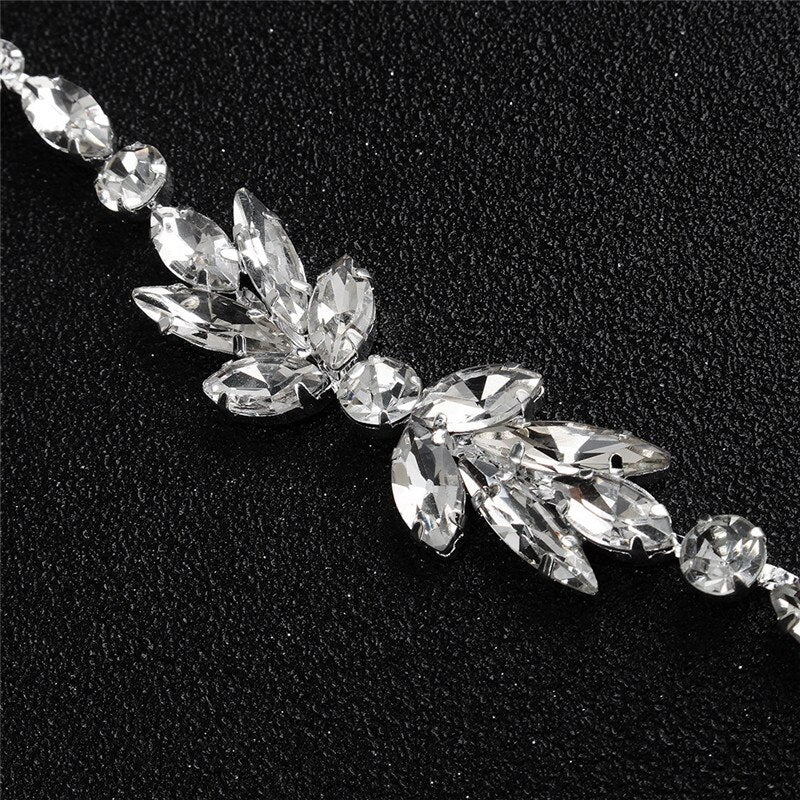 Brautschmuck, Haarschmuck, Hochzeitsfrisur, Haarspange Hochzeit, Perlen, Brauthaarschmuck, Schmuckkamm, Haarreif, Flechtfrisur,  Haarnadeln, romantischer Haarschmuck, eleganter Haarschmuck, Haarrebe, Kopfschmuck, Blumenschmuck, Rosegold, Silber, Gold, Draht, lang, breit, Haarkette, Blütenranke, Hochzeits-Villa, Brautaccessoire, Hochzeits accessoire, Braut, Hochzeit, Strass, Perlen, Haarspange Hochzeit, Kristallsteinchen, 