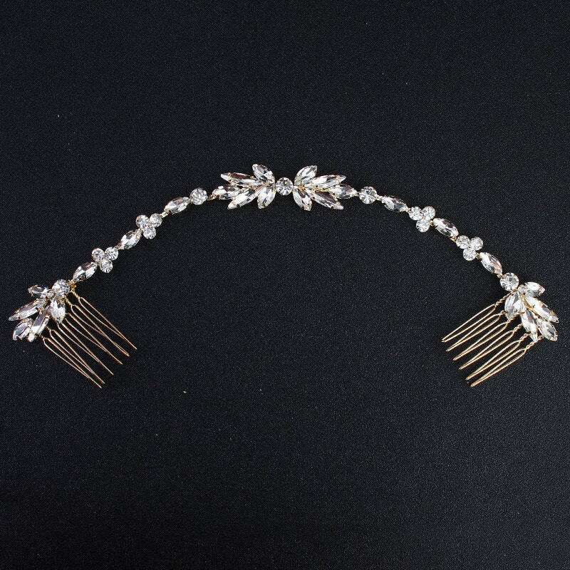 Brautschmuck, Haarschmuck, Hochzeitsfrisur, Haarspange Hochzeit, Perlen, Brauthaarschmuck, Schmuckkamm, Haarreif, Flechtfrisur,  Haarnadeln, romantischer Haarschmuck, eleganter Haarschmuck, Haarrebe, Kopfschmuck, Blumenschmuck, Rosegold, Silber, Gold, Draht, lang, breit, Haarkette, Blütenranke, Hochzeits-Villa, Brautaccessoire, Hochzeits accessoire, Braut, Hochzeit, Strass, Perlen, Haarspange Hochzeit, Kristallsteinchen, 