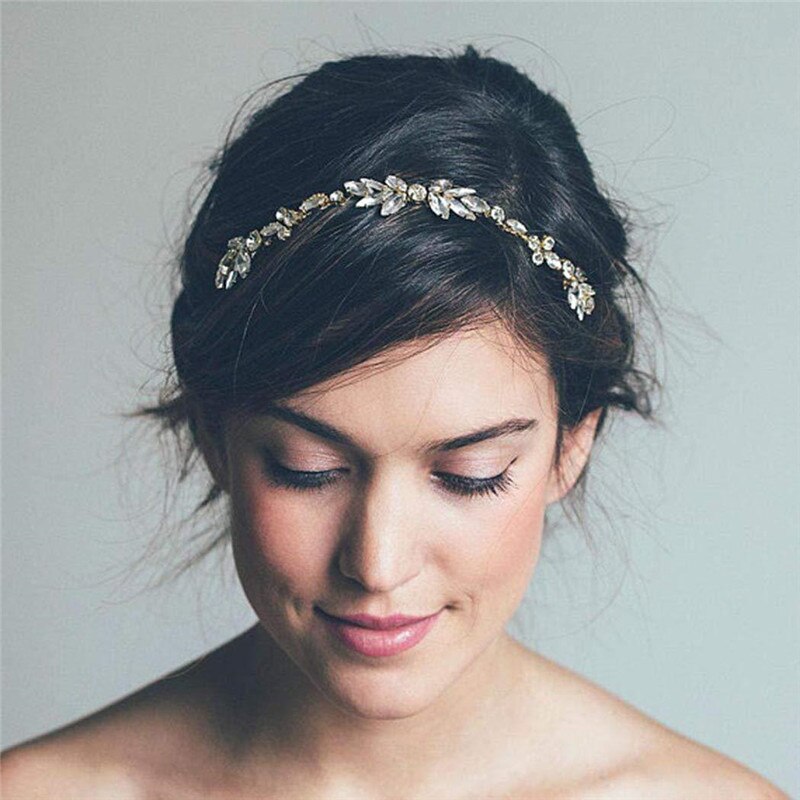 Brautschmuck, Haarschmuck, Hochzeitsfrisur, Haarspange Hochzeit, Perlen, Brauthaarschmuck, Schmuckkamm, Haarreif, Flechtfrisur,  Haarnadeln, romantischer Haarschmuck, eleganter Haarschmuck, Haarrebe, Kopfschmuck, Blumenschmuck, Rosegold, Silber, Gold, Draht, lang, breit, Haarkette, Blütenranke, Hochzeits-Villa, Brautaccessoire, Hochzeits accessoire, Braut, Hochzeit, Strass, Perlen, Haarspange Hochzeit, Kristallsteinchen, 