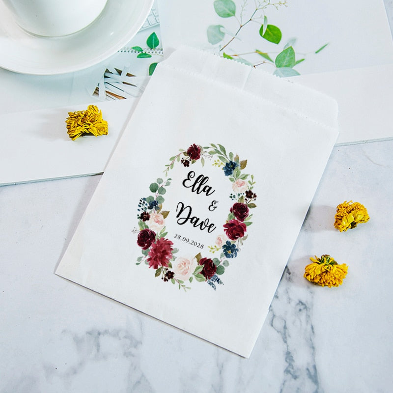 Streublumen Tüten, Blumentüten Hochzeit, Blüten Konfetti, personalisierte Blumentüten, Papiertüten, Candybar deko, Candy Bar, Hochzeit, Trauung, Blumenmädchen, Hochzeitsfeier, Auszug, Trockenblumen, Reis werfen, Blumen werfen, Hochzeits-Villa, Hochzeitsbox, Papiertaschen, Süßigkeitentüten, Gastgeschenk, 