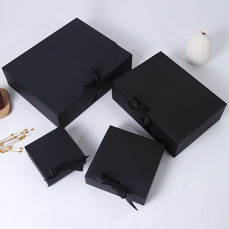 Geschenkkarton, Hochzeits Box, Brautjungfernbox, Geschenkebox, weiße Box, mit Schleife, pappkarton, Schwarze Schachtel, große Schachtel, Braut, Hochzeit, Jungesellinnen geschenk, Faltbox, Gastgeschenke, Geschenke, Wedding,  Geschenkverpackung, Mädlsbox, Überraschungsbox Brautjungfern, Mädlsbox, 5er set, Hochzeits-Villa, 