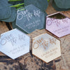 Hexagon Spiegel, Save the Date Spiegel, Einladung Hochzeit, Acryl Hexagon, personalisierte Gravur, individuelle Hochzeitseinladung, Hochzeit, Hochzeits-Villa, Kühlschrankmagnet, Einladung mit Magnet, 
