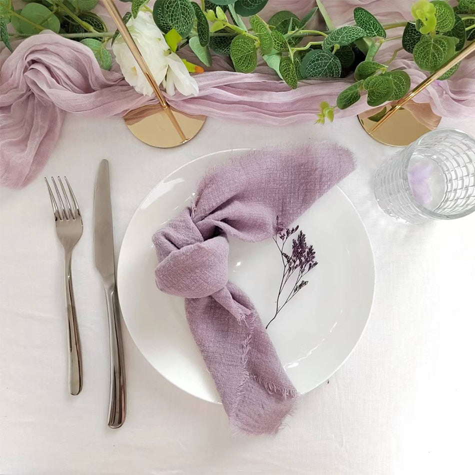 Tischläufer, Mitteldecke Hochzeit, Schal, Tischdeko, Hochzeitstisch, Tischläufer Mauve, Tischläufer Rose, Tischläufer Ivory, Hochzeitstischläufer, Servietten und Tischdecke, Rustikale Mitteldecke, eleganter Tischläufer, Hochzeitsdinner, Hochzeitstafel, Hochzeits-Villa, Mitteldecke lang, Musselin Tischläufer, Musselin Servietten, Stoffservietten, Retro Stoffservietten, 