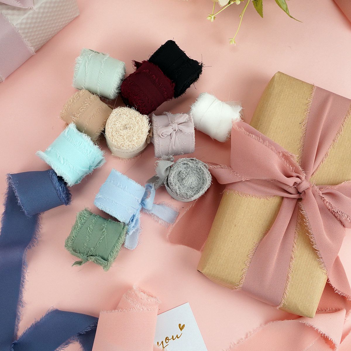 Seidenbänder,Chiffon Band, ausgefranste Bänder, Schleifen, Seide, Hochzeitsschleife, Blaues Band, Bänder für Einladungskarten, Dekobans, Dekoschleife, Stuhlschleife, Satinbnd, Geschenkband, Fransenband, Geschenkverpackung, Hochzeitsband, Mauve Band, Petroll Band, Hhochzeits-Villa, Dekoration,  Save the Date, Hochzeitseinladung.