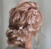 Brautschmuck, Haarschmuck, Hochzeitsfrisur, Haarspange Hochzeit, Perlen, Brauthaarschmuck, Schmuckkamm, Haarranke, Flechtfrisur,  Haarnadeln, romantischer Haarschmuck, eleganter Haarschmuck, Haarrebe, Kopfschmuck, Blumenschmuck, Rosegold, Silber, Gold, Draht, lang, breit, Haarkette, Blütenranke, Hochzeits-Villa, Brautaccessoire, Hochzeits accessoire, Braut, Hochzeit
