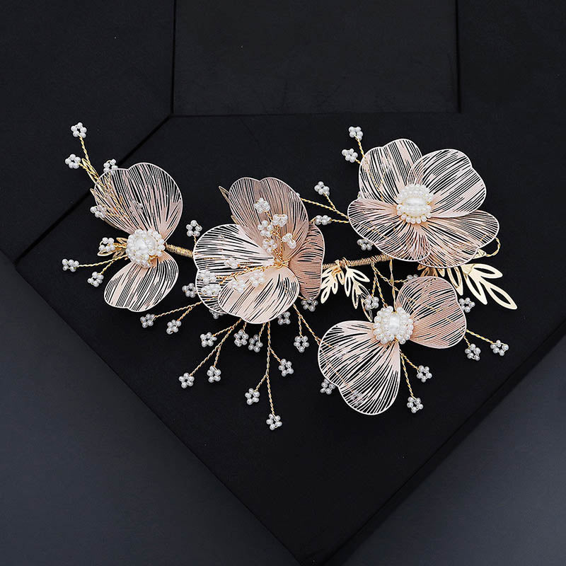 Brautschmuck, Haarschmuck, Hochzeitsfrisur, Haarspange Hochzeit, Perlen, Brauthaarschmuck, Schmuckkamm, Haarranke, Flechtfrisur,  Haarnadeln, romantischer Haarschmuck, eleganter Haarschmuck, Haarrebe, Kopfschmuck, Blumenschmuck, Rosegold, Silber, Gold, Draht, lang, breit, Haarkette, Blütenranke, Hochzeits-Villa, Brautaccessoire, Hochzeits accessoire, Braut, Hochzeit