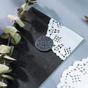 Streublumen Tüten, Spitztüten, Blumentüten Hochzeit, Blüten Konfetti, personalisierte Blumentüten, Papiertüten, Candybar deko, Candy Bar, Papierkegel, bedruckte Blütenkonfetti, Hochzeit, Trauung, Blumenmädchen, Braut, Bräutigam, Brautpaar, Hochzeitsfeier, Auszug, Trockenblumen, auszug Hochzeit, Reis werfen, Blumen werfen, Hochzeits-Villa, Hochzeitsbox,  Tortendeckchen, Tortenspitze, Spitzdeckchen, 