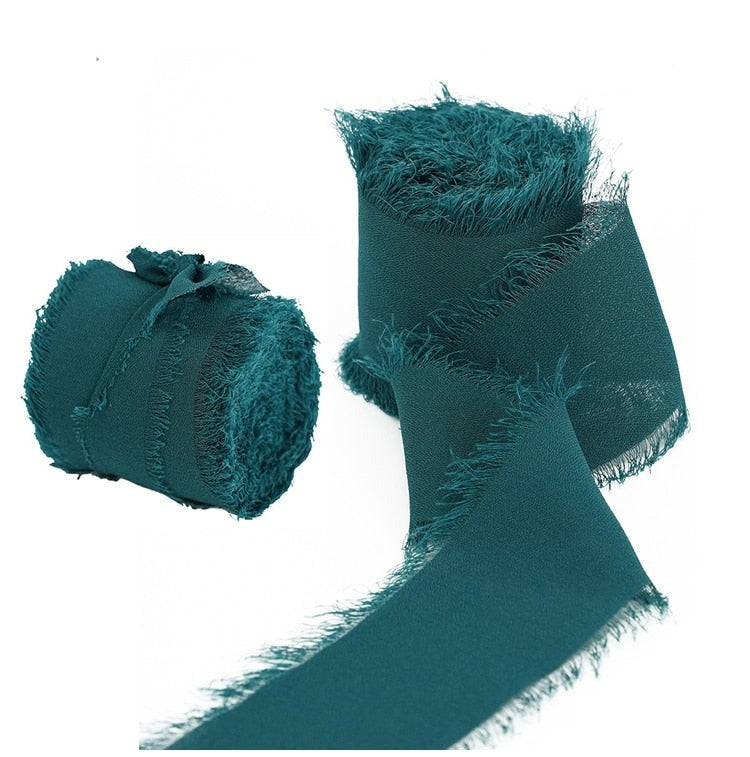 Seidenbänder,Chiffon Band, ausgefranste Bänder, Schleifen, Seide, Hochzeitsschleife, Blaues Band, Bänder für Einladungskarten, Dekobans, Dekoschleife, Stuhlschleife, Satinbnd, Geschenkband, Fransenband, Geschenkverpackung, Hochzeitsband, Mauve Band, Petroll Band, Hhochzeits-Villa, Dekoration,  Save the Date, Hochzeitseinladung.